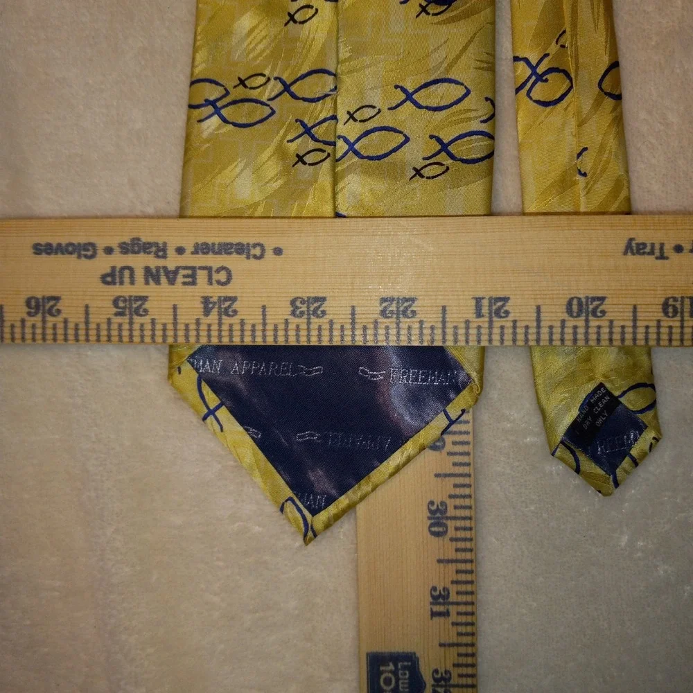 Free Man Apparel Tie Gold Christian Fish Ichthys Blue Fish100% Silk Made 3.5 61